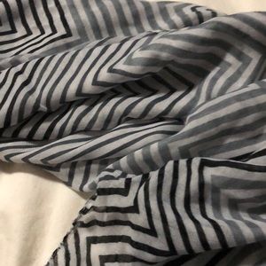 Neutral layering scarf